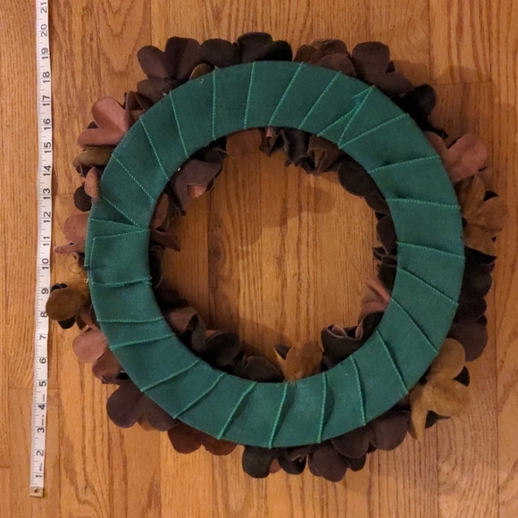 NEW! Handmade Leather Flower Rosette Wreath-14" Shades of Brown - Picture 6 of 6